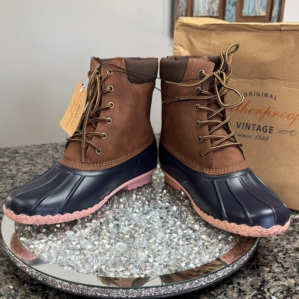 Weatherproof Vintage Brown and Navy Boots NEW 10